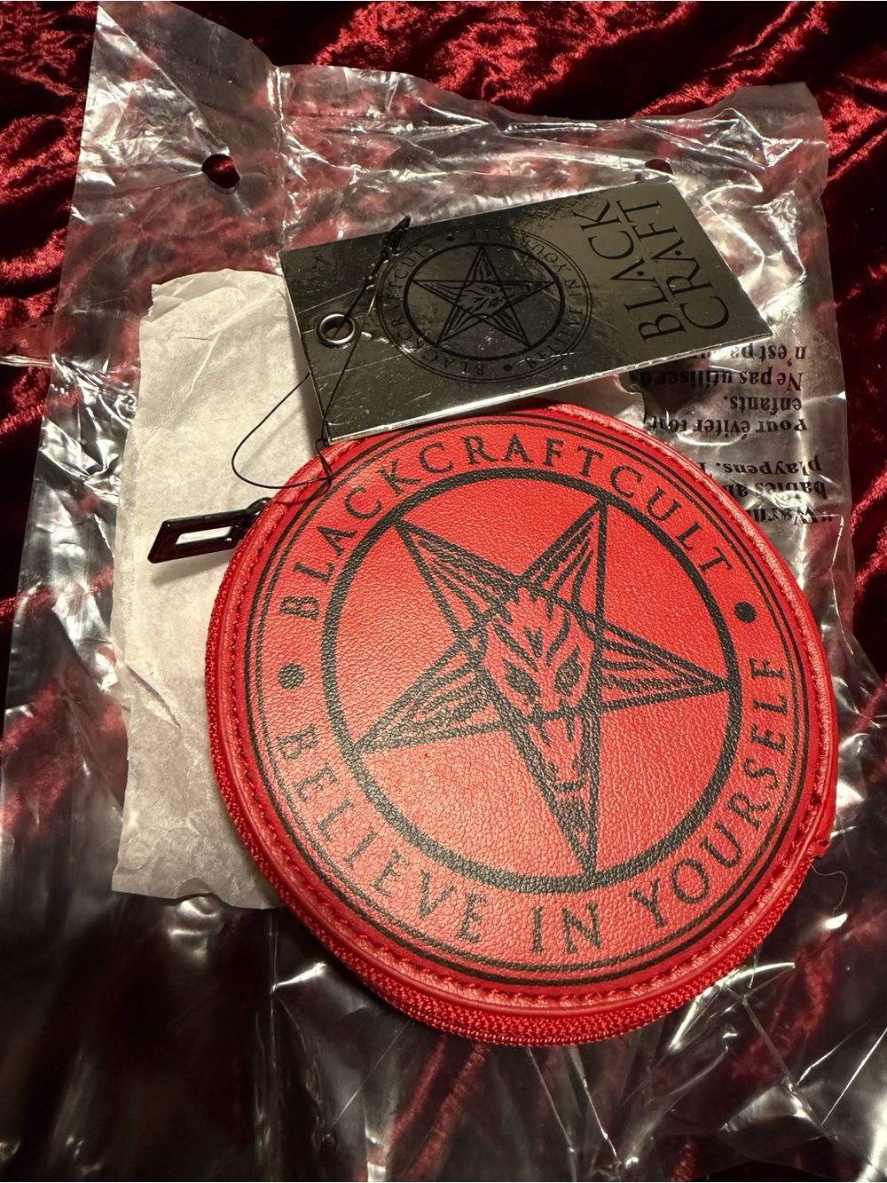 BLACKCRAFTCULT Red Round Zip Coin Purse - Believe In Yourself